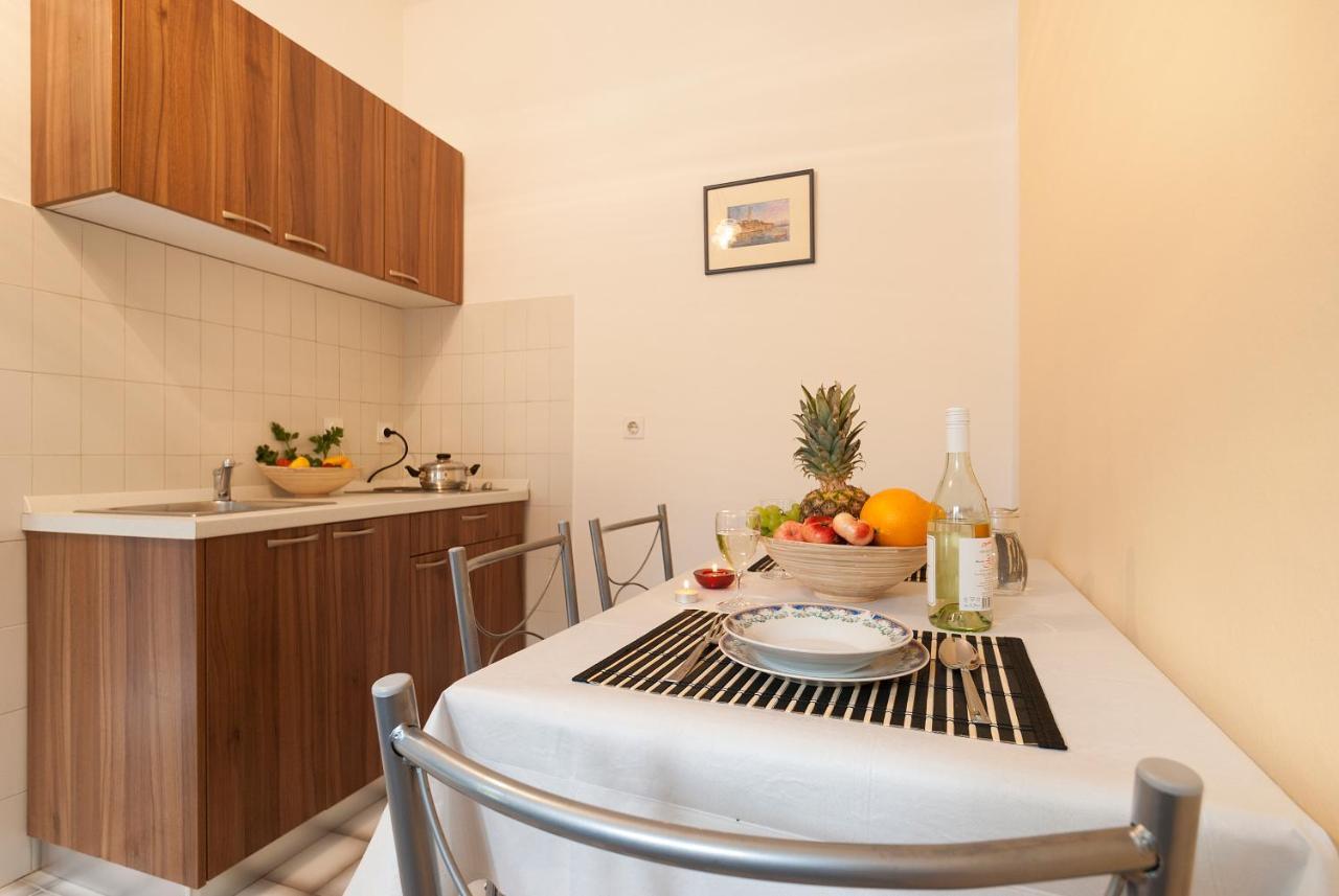 Weis Apartments Rovinj Habitación foto