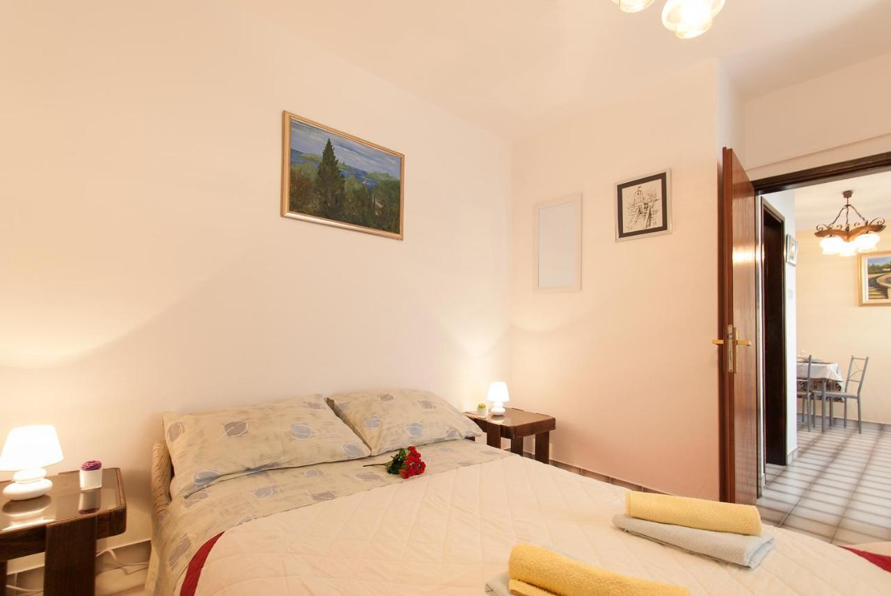 Weis Apartments Rovinj Habitación foto